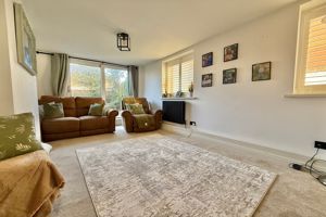 Lounge- click for photo gallery
